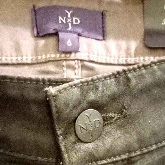 NYDJ STRAIGHT LEG WOMANS JEANS leggins size 6 new with tags black - Picture 3 of 6